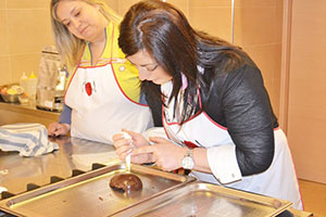 Foto 9 - Corso di cucina: le uova di cioccolata